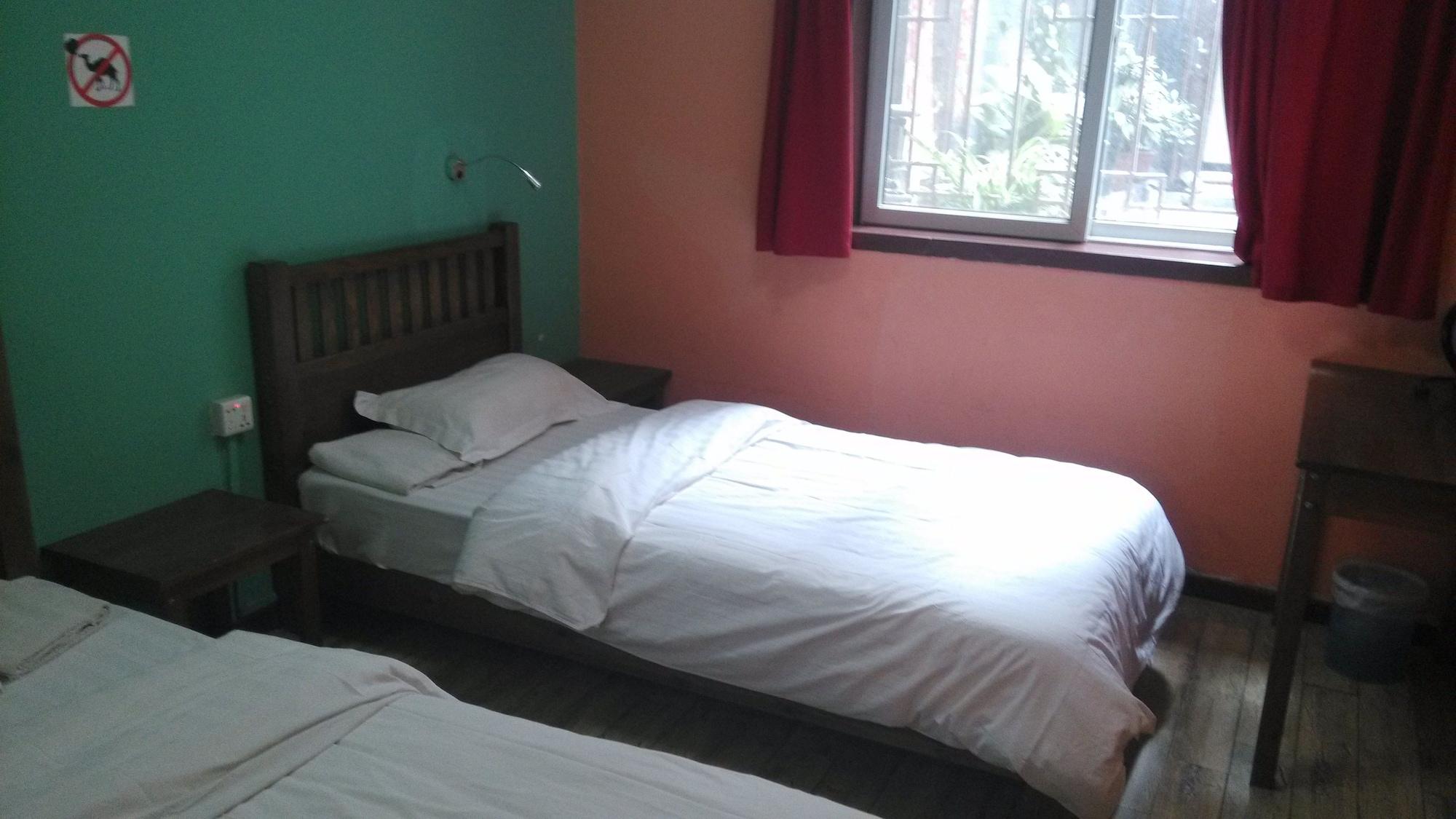 Beijing Lucky Family Hostel Exterior photo